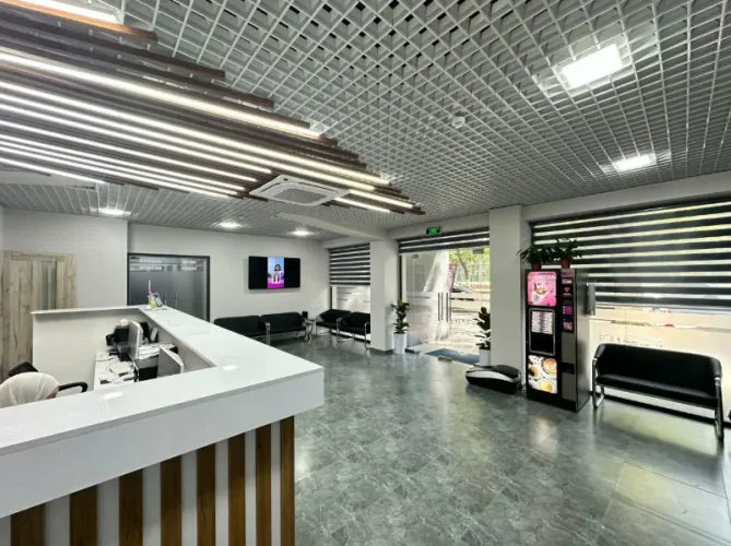 Slayder fotosurati: Clinic of EMU (filial Oqtepa)