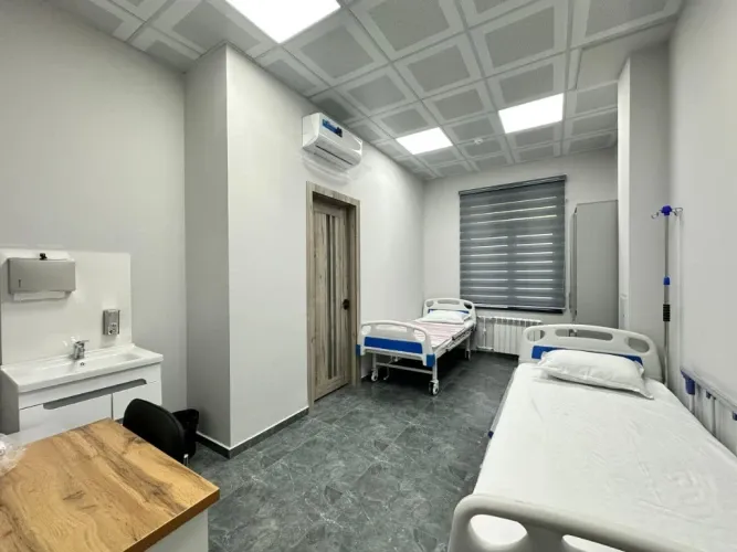 Slayder fotosurati: Clinic of EMU (filial Oqtepa)