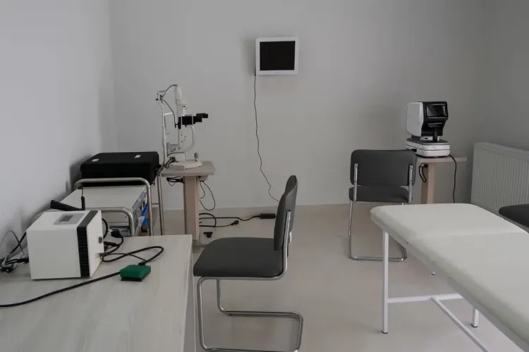 Slayder fotosurati: Xondamir medical
