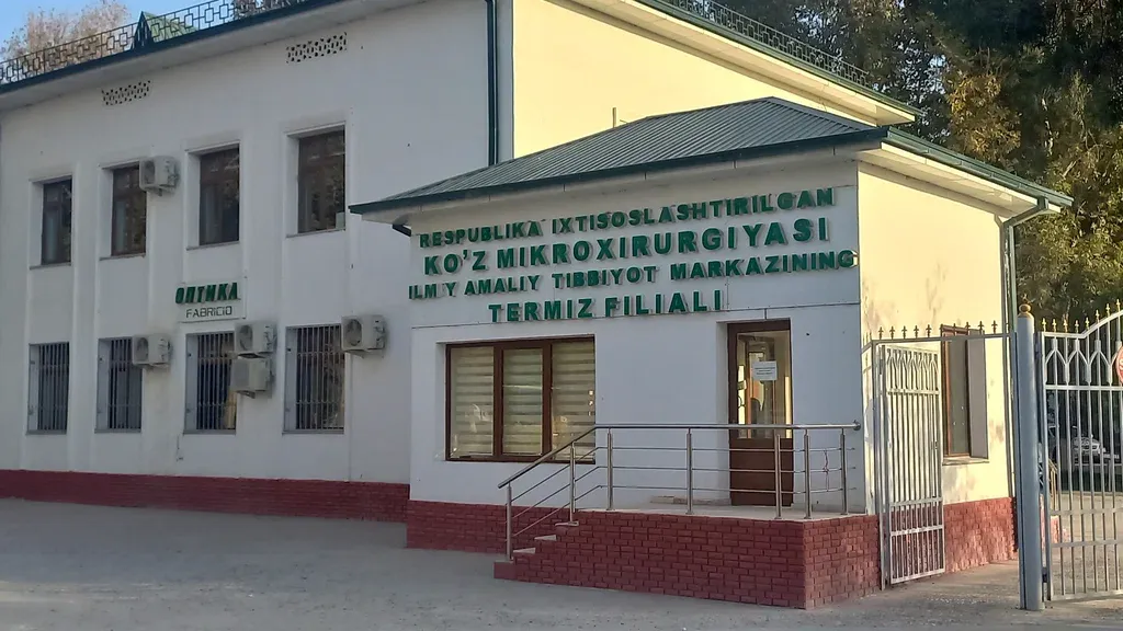 Slayder fotosurati: Respublika ixtisoslashtirilgan ko‘z mikroxirurgiyasi ilmiy amaliy markazi Termiz filiali